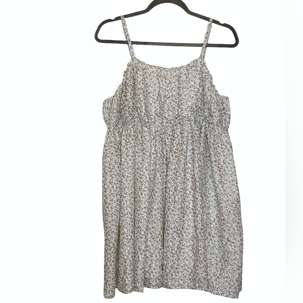 ARULA Ditsy Floral Dress